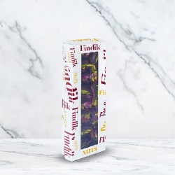 بوكس صغير تمر محشي فستق مع ورد 